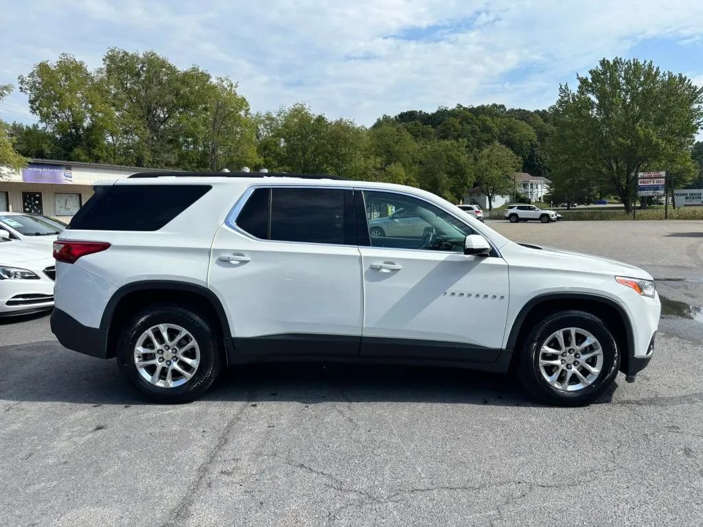 Used 2019 Chevrolet Traverse LT AWD/4WD image 9