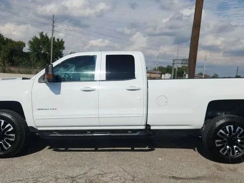 Used 2016 Chevrolet Silverado 2500 LT w/ LT Fleet Convenience Package AWD/4WD image 4