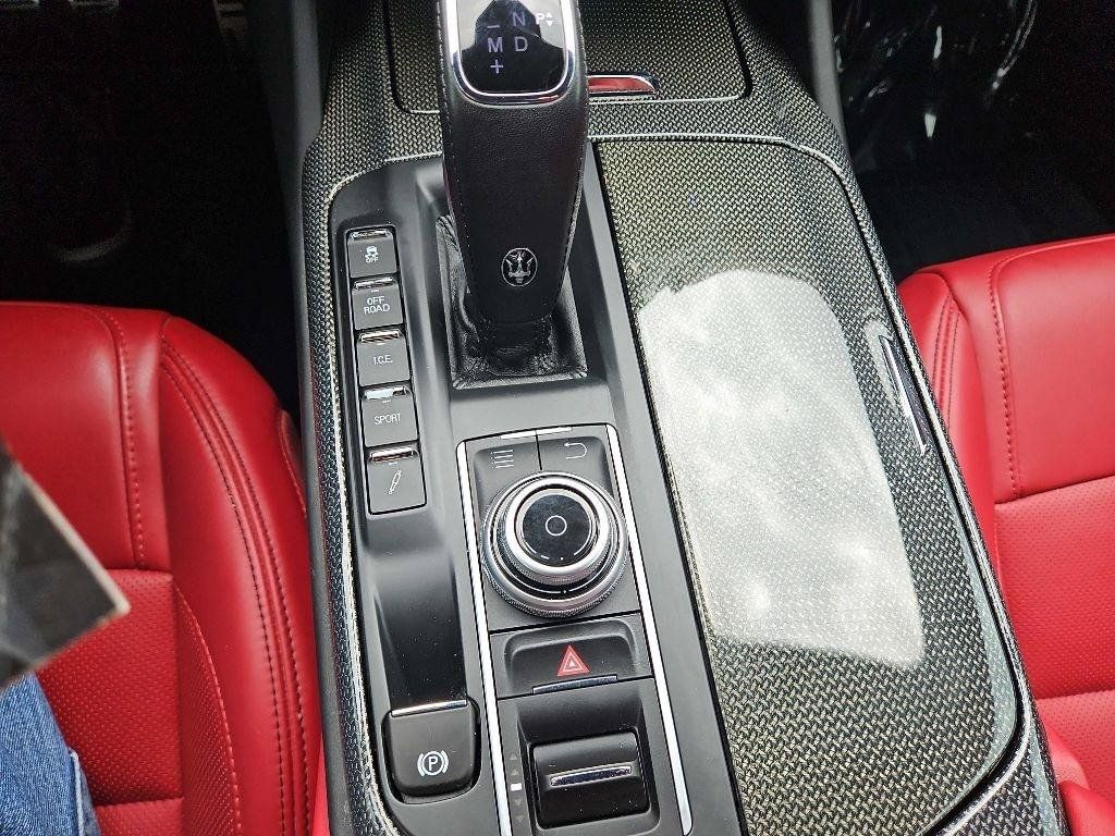 Used 2019 Maserati Levante GranSport AWD/4WD image 19