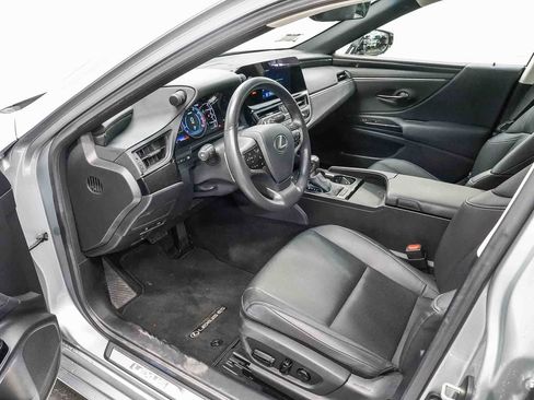 Certified 2025 Lexus ES 350 F Sport w/ Accessory Package (Z2) FWD image 18