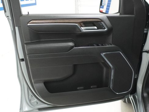 Used 2024 GMC Sierra 1500 Elevation RWD image 17