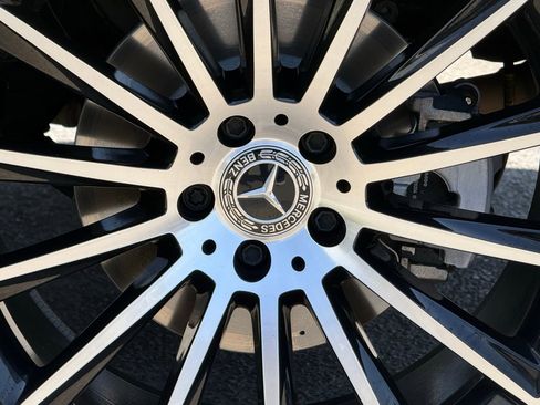 Used 2023 Mercedes-Benz GLC 300 4MATIC Coupe image 20