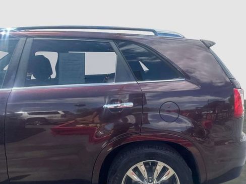 Used 2011 Kia Sorento SX FWD image 33