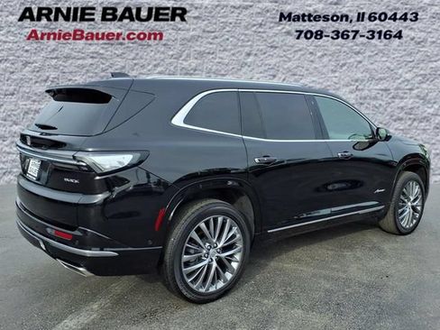 Used 2025 Buick Enclave Avenir AWD/4WD image 7
