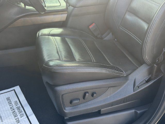 Used 2020 GMC Yukon XL Denali w/ Denali Ultimate Package RWD image 13
