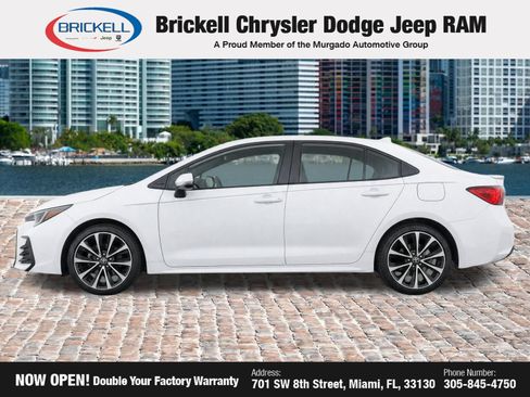 Used 2017 Toyota Corolla SE FWD image 6