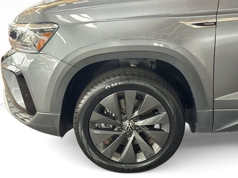 Certified 2023 Volkswagen Taos S FWD image 19