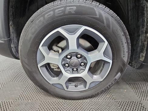 Used 2022 Jeep Compass Trailhawk AWD/4WD image 46