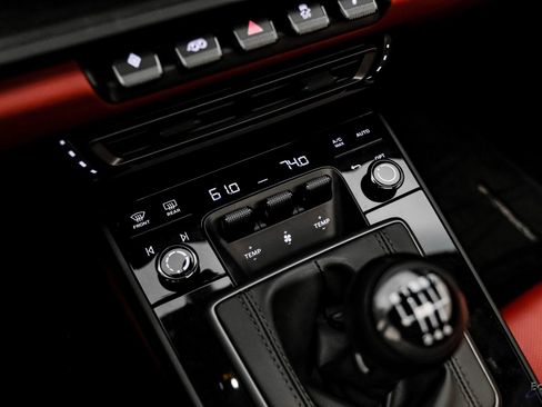 Used 2024 Porsche 911 Carrera GTS image 64