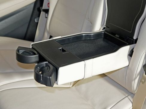 Certified 2026 Mercedes-Benz GLS 450 4MATIC image 34
