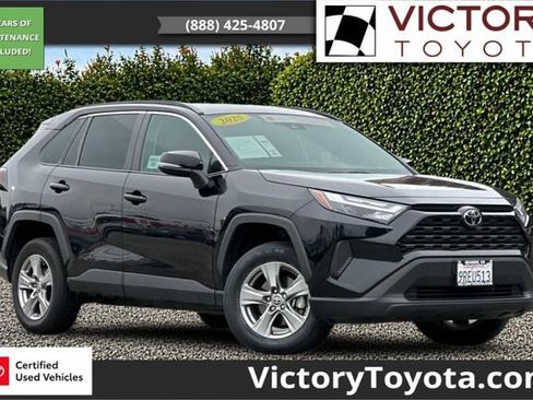Certified 2025 Toyota RAV4 XLE FWD image 1