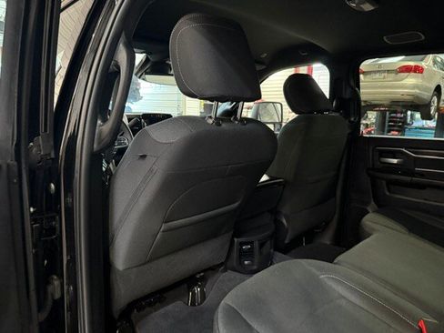 Used 2025 RAM 2500 Big Horn AWD/4WD image 33
