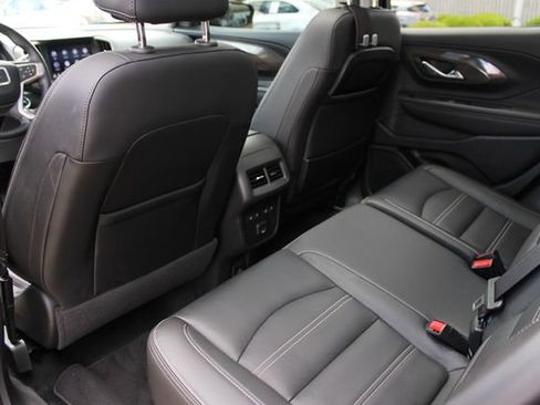 Used 2023 GMC Terrain Denali w/ Denali Premium Package AWD/4WD image 25