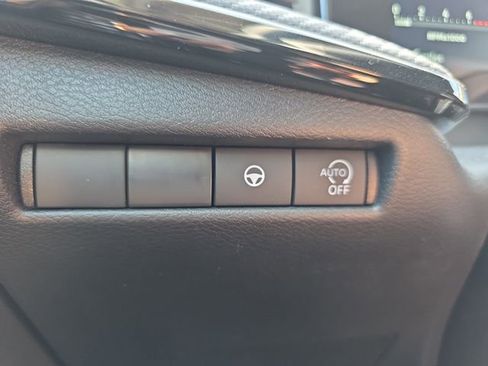 New 2026 Nissan Kicks SR FWD image 29