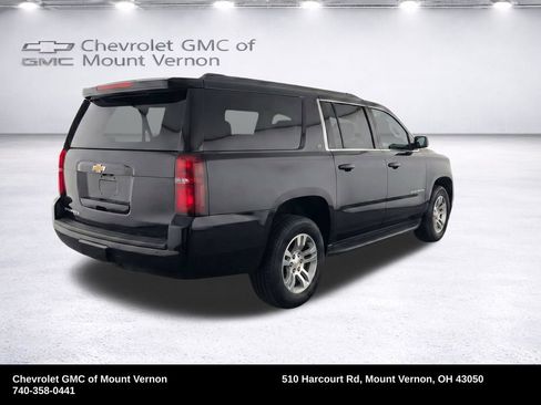 Used 2019 Chevrolet Suburban LT AWD/4WD image 37