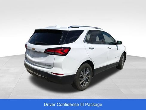 Used 2024 Chevrolet Equinox Premier FWD image 2