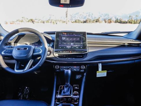 New 2026 Jeep Compass Latitude image 13