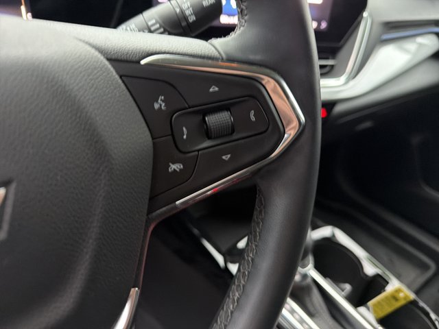 Used 2024 Chevrolet Trax LT w/ LT Convenience Package FWD image 20