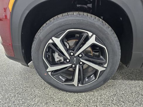 Used 2023 Chevrolet TrailBlazer RS w/ Convenience Package AWD/4WD image 10