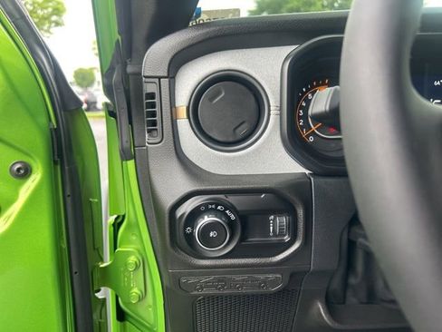 Used 2025 Jeep Wrangler Unlimited Sport AWD/4WD image 26