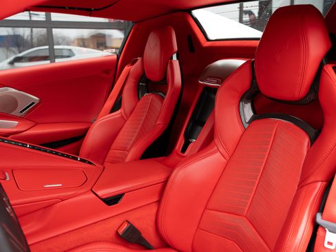 Used 2024 Chevrolet Corvette Stingray Premium Conv w/ Z51 Performance Package image 6