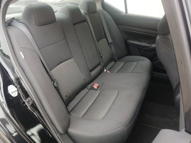 Used 2024 Nissan Altima 2.5 S FWD image 15