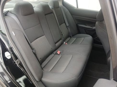 Used 2024 Nissan Altima 2.5 S FWD image 15