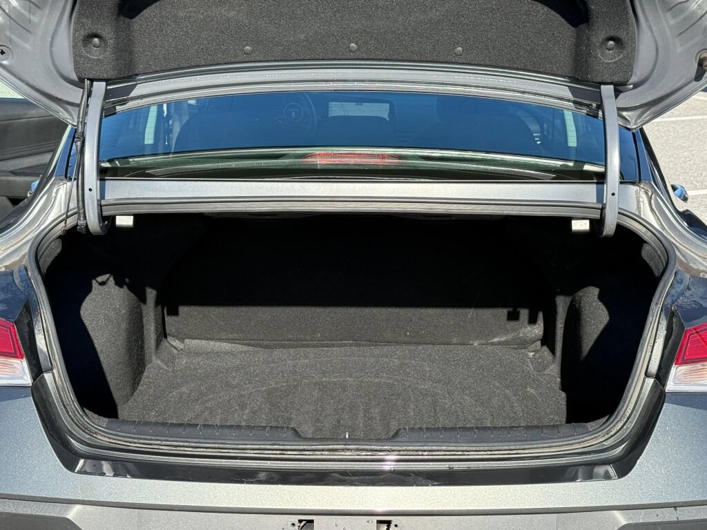 Used 2024 Hyundai Elantra SEL FWD image 31