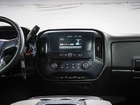 Used 2018 Chevrolet Silverado 1500 Custom w/ Custom Convenience Package image 13