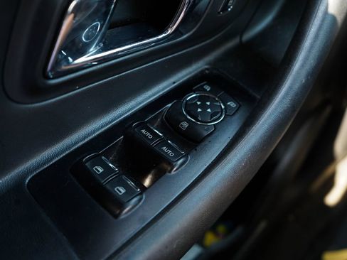 Used 2015 Ford Taurus SHO w/ Equipment Group 401A AWD/4WD image 29