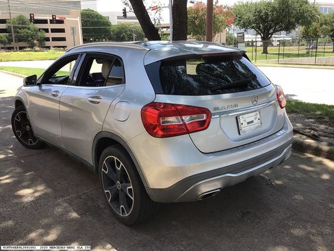Used 2020 Mercedes-Benz GLA 250 image 6