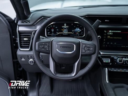 Used 2025 GMC Sierra 3500 Denali Ultimate image 30