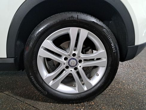 Used 2018 Mercedes-Benz GLA 250 4MATIC image 34