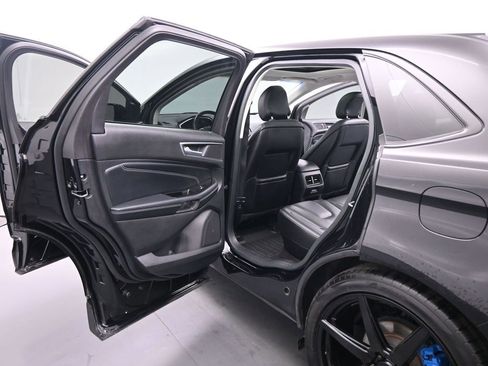 Used 2016 Ford Edge Titanium w/ Equipment Group 301A image 16