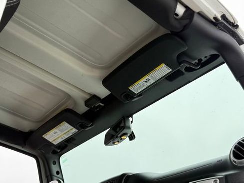 Used 2014 Jeep Wrangler Sahara w/ Dual Top Group AWD/4WD image 17