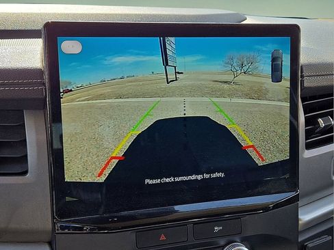 Used 2022 Ford Expedition Max XLT image 27