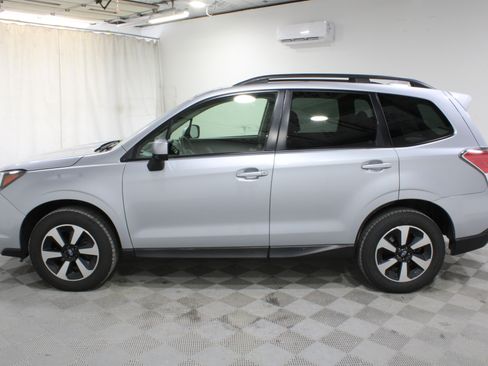 Used 2018 Subaru Forester 2.5i Premium AWD/4WD image 30