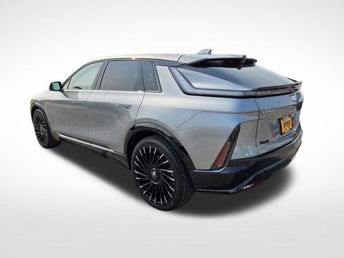 Used 2025 Cadillac Lyriq Sport RWD image 5