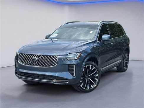 Used 2025 Volvo XC90 B5 Plus AWD/4WD image 2