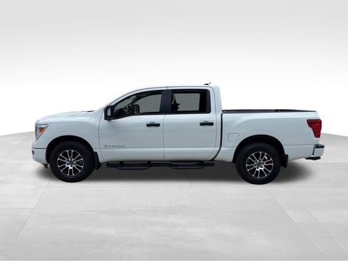 Certified 2024 Nissan Titan SV w/ SV Convenience Package AWD/4WD image 4