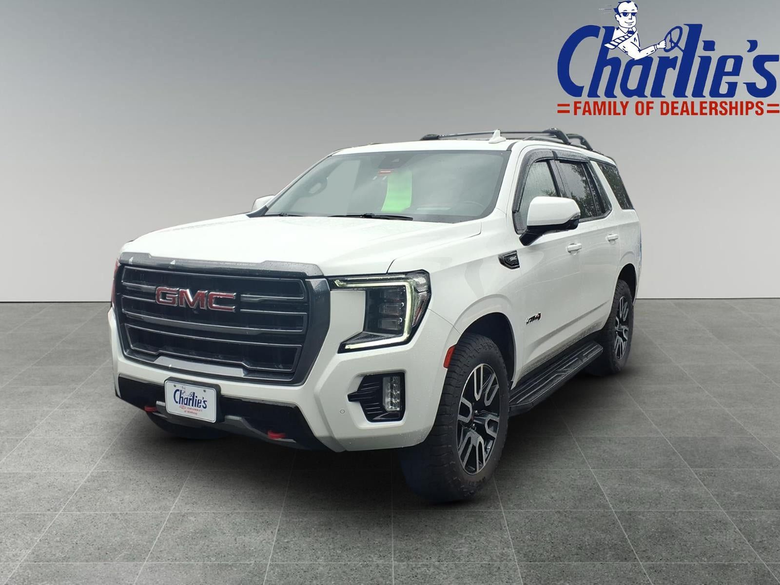 Used 2023 GMC Yukon AT4 w/ Technology Package AWD/4WD image 1
