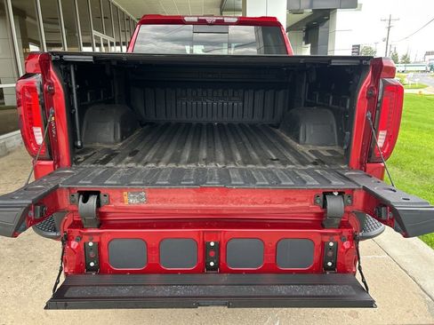 Used 2023 GMC Sierra 1500 Denali w/ Denali Reserve Package AWD/4WD image 13