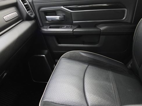 Used 2021 RAM 2500 Laramie image 13