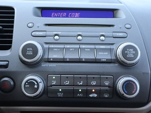 Used 2010 Honda Civic LX image 33