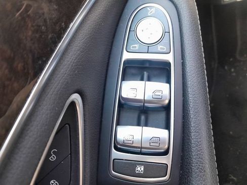 Used 2015 Mercedes-Benz S 550 Sedan image 9