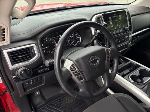 Certified 2021 Nissan Titan SV w/ SV Convenience Package AWD/4WD image 12