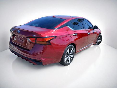Used 2019 Nissan Altima 2.5 SV FWD image 5