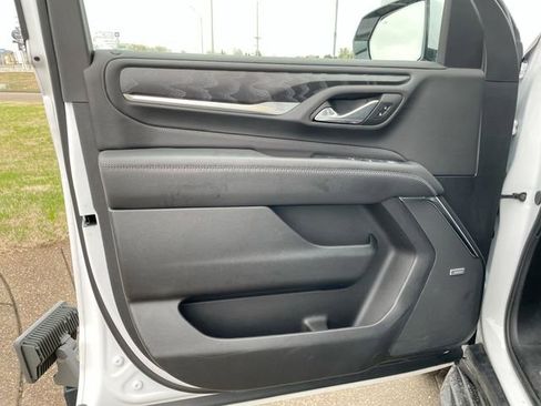 Used 2024 GMC Yukon XL Denali w/ Max Trailering Package image 10