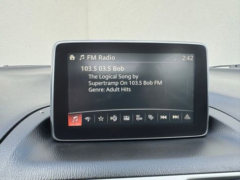 Used 2015 MAZDA MAZDA3 i Sport image 24