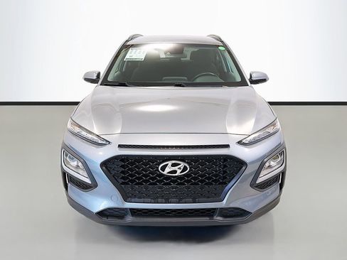 Used 2021 Hyundai Kona SEL FWD image 2